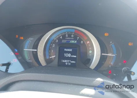 2010 Honda Insight Ex from USA, damaged, VIN JHMZE2H73AS020818